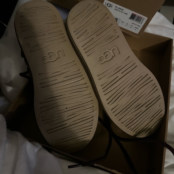 Ugg boots size 5 - Picture 5 of 5